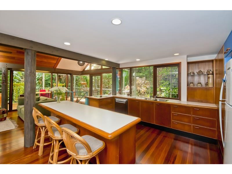 34 Woodgee St, Currumbin QLD 4223