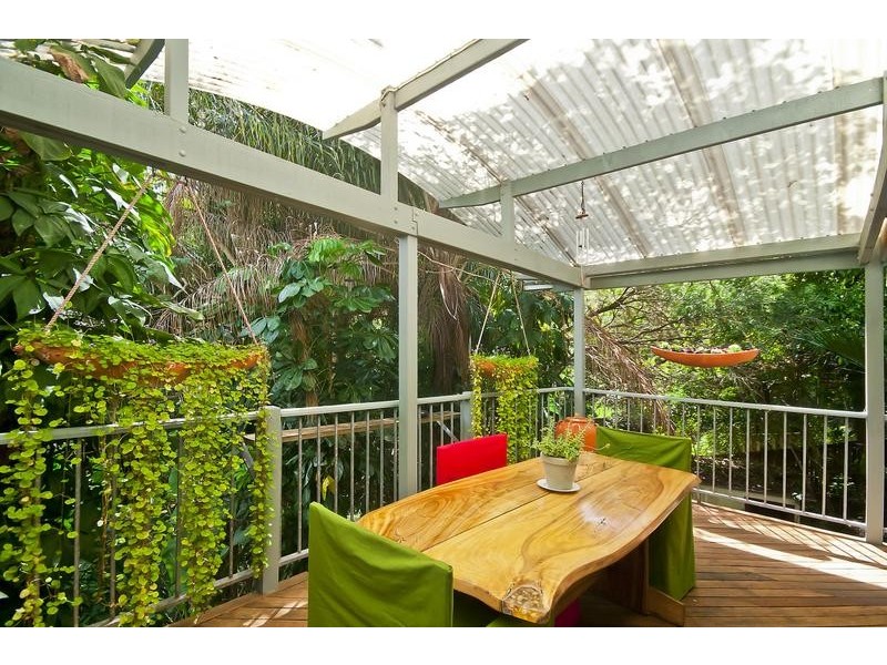 34 Woodgee St, Currumbin QLD 4223