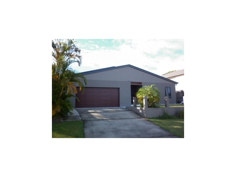 6 Wren Court, Tweed Heads South NSW 2486