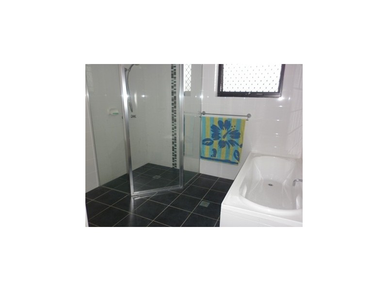 6 Wren Court, Tweed Heads South NSW 2486