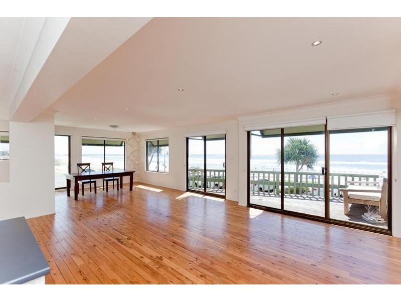 2/754 Pacific Parade, Currumbin QLD 4223