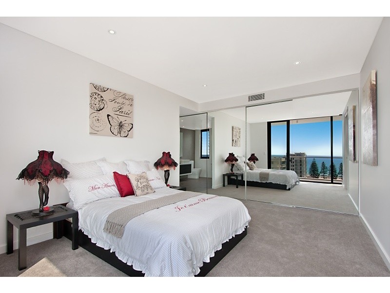 3/3 Boundary Street, Coolangatta QLD 4225