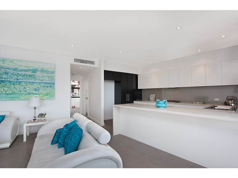 3/3 Boundary Street, Coolangatta QLD 4225