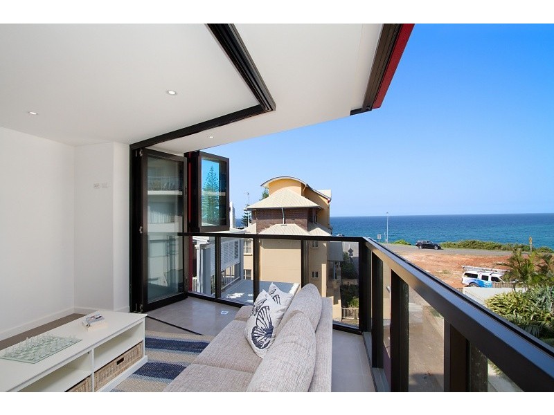 3/3 Boundary Street, Coolangatta QLD 4225