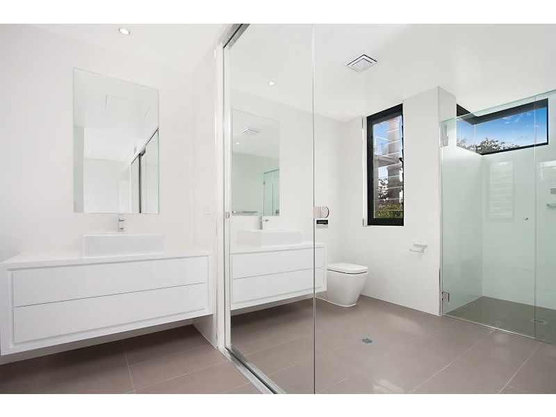 1/3 Boundary Lane, Rainbow Bay QLD 4225