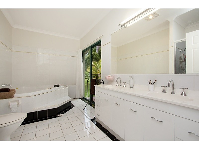 73 Armada Crescent, Currumbin Valley QLD 4223