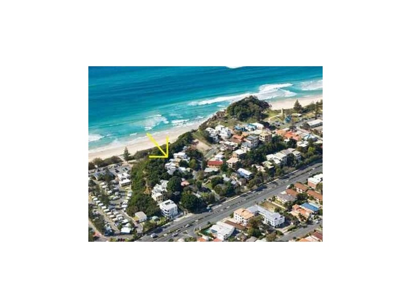 33 Brakes Crescent, Miami QLD 4220