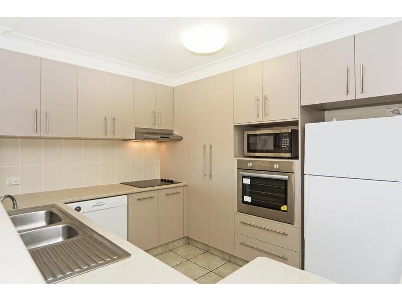 13/31 Dutton Street, Coolangatta QLD 4225