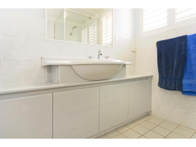 13/31 Dutton Street, Coolangatta QLD 4225