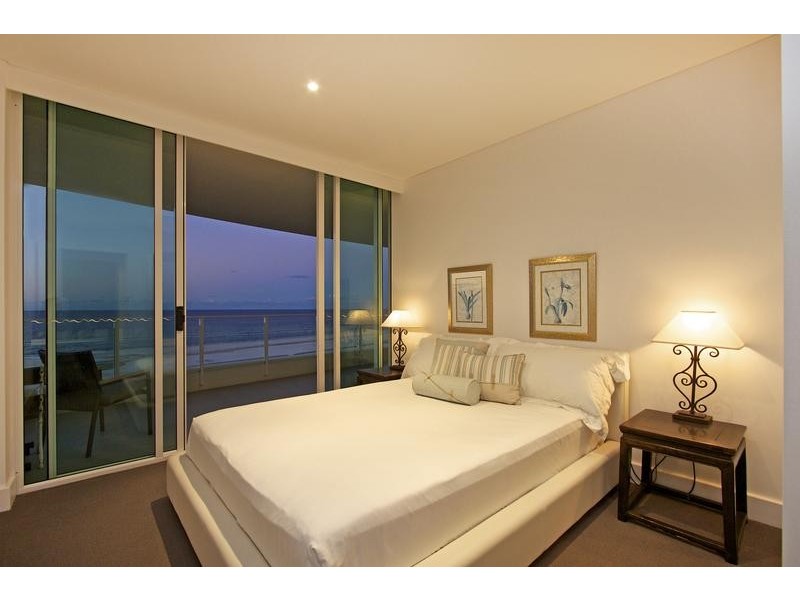 1002/2 Creek Street, Kirra QLD 4225