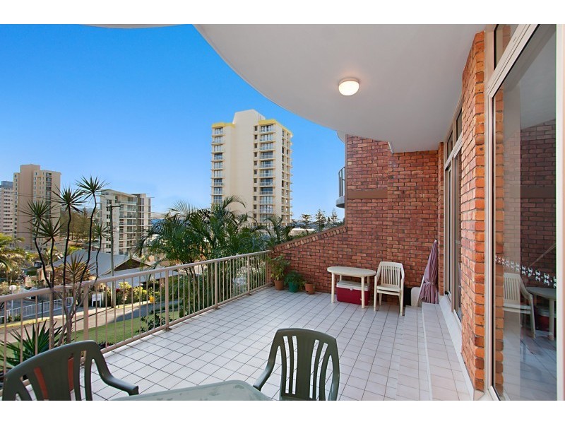 3/6 Petrie Street ‘Hanalei’ (aka 3/3 Tweed Tce), Rainbow Bay QLD 4225