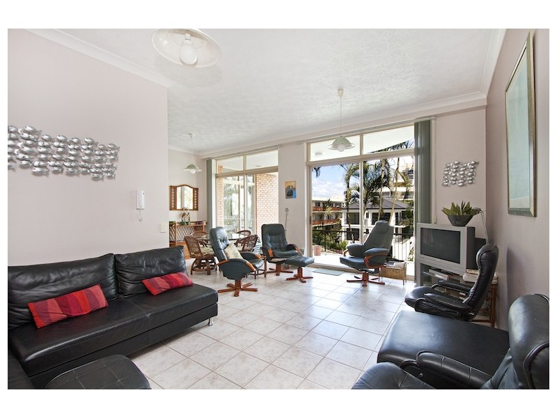 3/6 Petrie Street ‘Hanalei’ (aka 3/3 Tweed Tce), Rainbow Bay QLD 4225