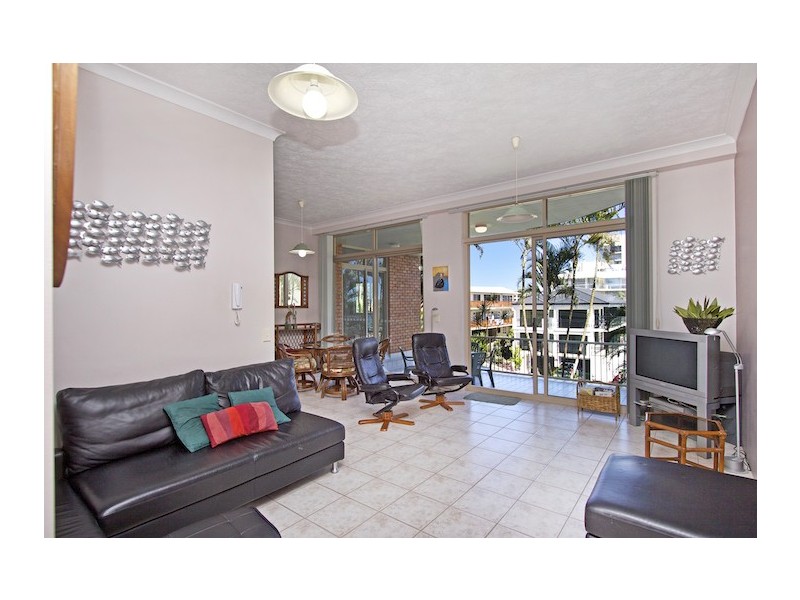 3/6 Petrie Street ‘Hanalei’ (aka 3/3 Tweed Tce), Rainbow Bay QLD 4225