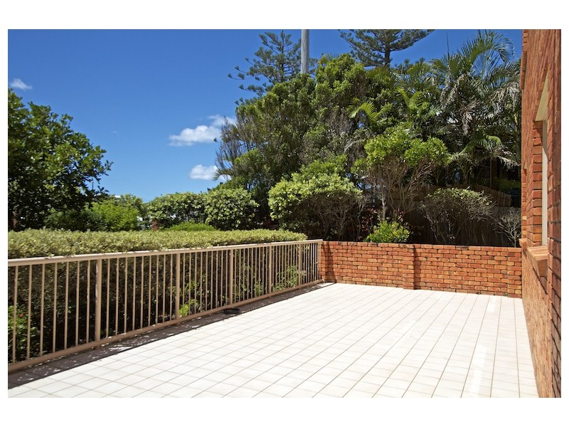 3/6 Petrie Street ‘Hanalei’ (aka 3/3 Tweed Tce), Rainbow Bay QLD 4225