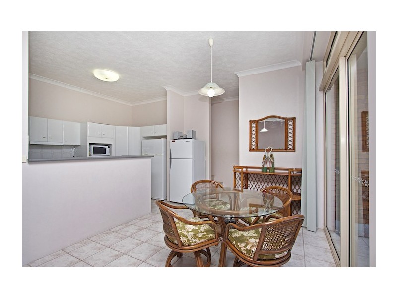 3/6 Petrie Street ‘Hanalei’ (aka 3/3 Tweed Tce), Rainbow Bay QLD 4225