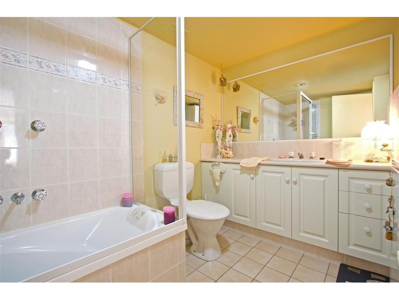 3/12-14 Douglas Street Pearl of Kirra, Kirra QLD 4225