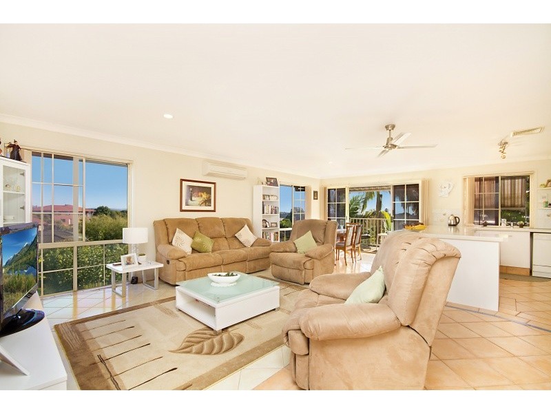 2/32 Kintyre Crescent, Banora Point NSW 2486