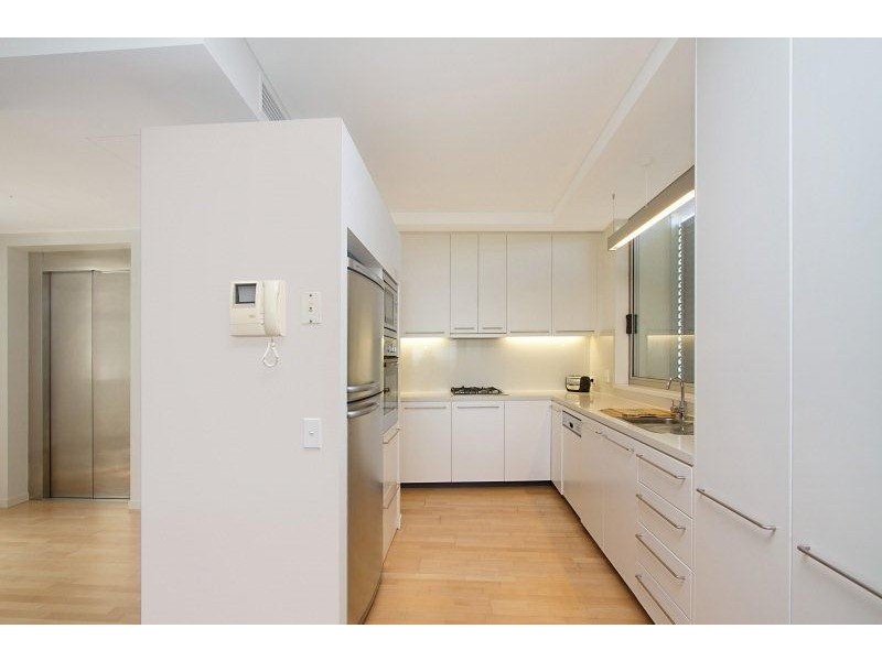 1 & 4/128 Marine Pde ‘Sands On Greenmount’, Coolangatta QLD 4225