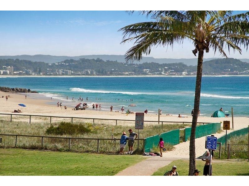 1 & 4/128 Marine Pde ‘Sands On Greenmount’, Coolangatta QLD 4225