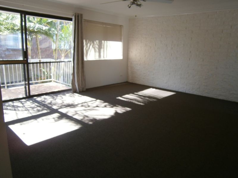 4/60 Sarawak Avenue, Palm Beach QLD 4221