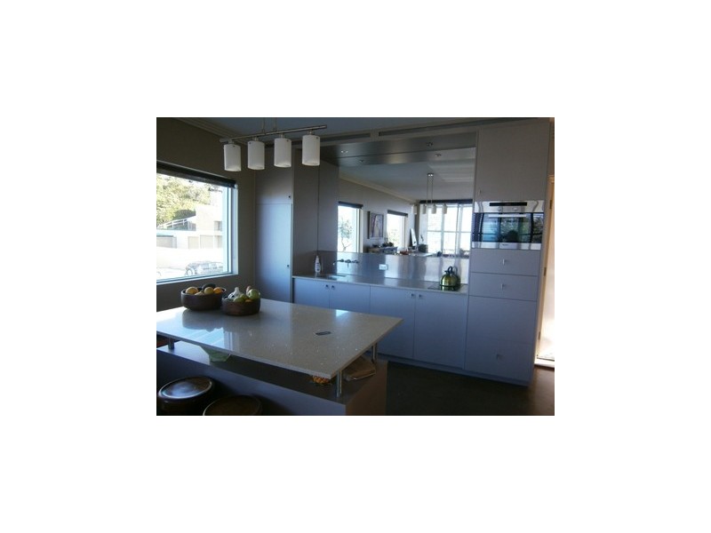 2/796 Pacific pde, Currumbin QLD 4223