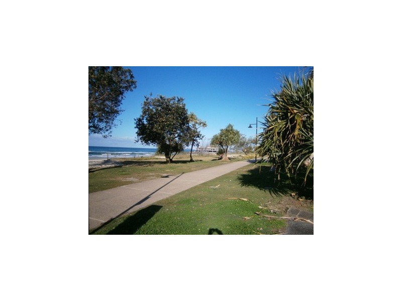 2/796 Pacific pde, Currumbin QLD 4223
