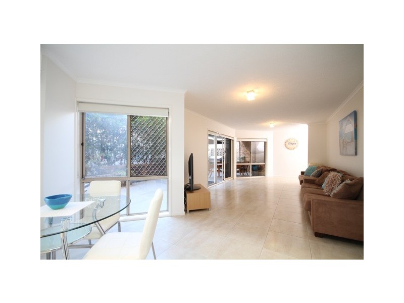 1/285 Golden Four Drive ‘Carool Court’, Bilinga QLD 4225