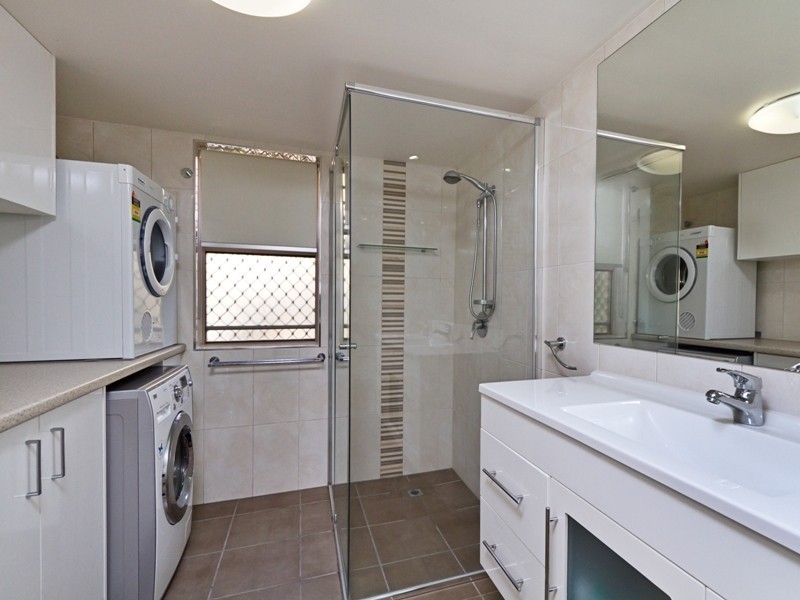 1/285 Golden Four Drive ‘Carool Court’, Bilinga QLD 4225