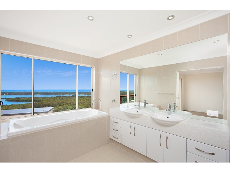 11/24 Seaview Road, Banora Point NSW 2486