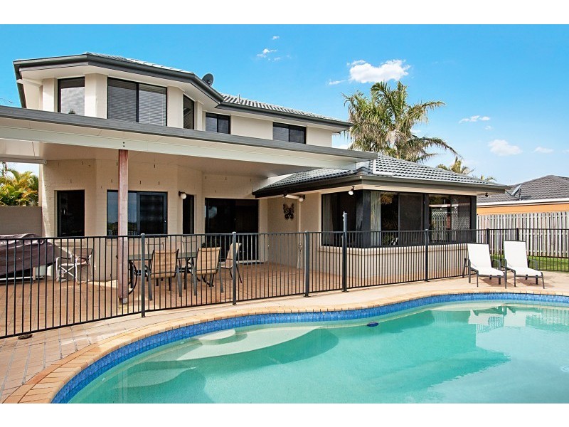 24 Captains Way, Banora Point NSW 2486