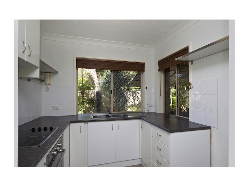 1/66 Sarawak Avenue, Palm Beach QLD 4221