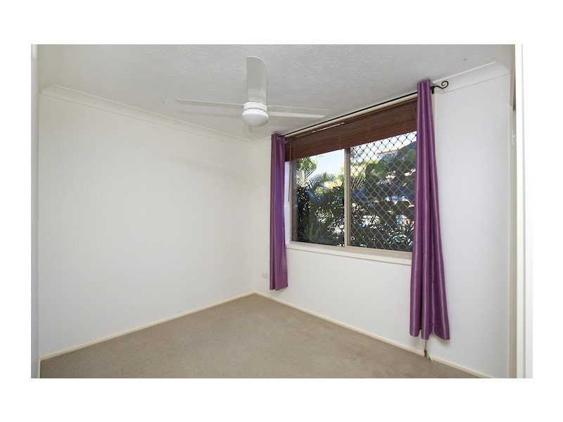 1/66 Sarawak Avenue, Palm Beach QLD 4221