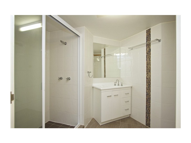 1/66 Sarawak Avenue, Palm Beach QLD 4221