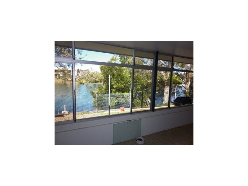 18 Blue Waters Crescent, Tweed Heads West NSW 2485