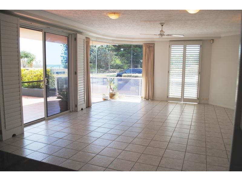 1/100 Pacific Parade, Bilinga QLD 4225