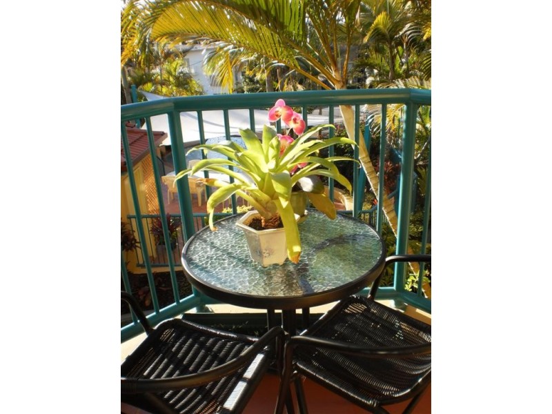 11/27 Dutton Street ‘Sunrise Sea Luxury Apartments’, Coolangatta QLD 4225