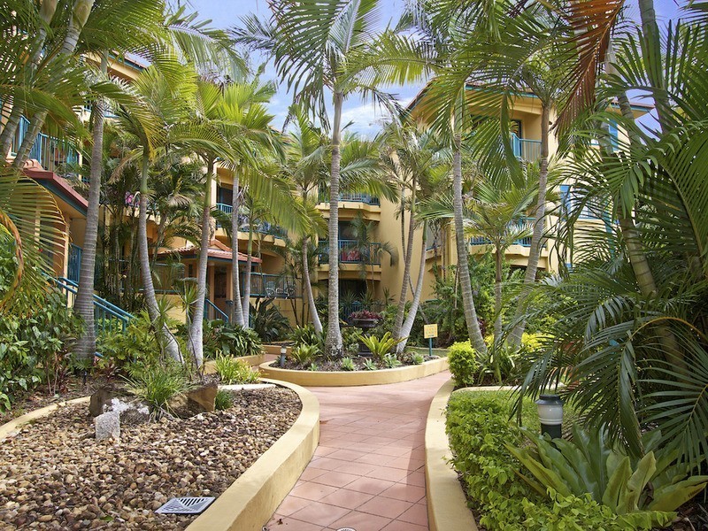 11/27 Dutton Street ‘Sunrise Sea Luxury Apartments’, Coolangatta QLD 4225