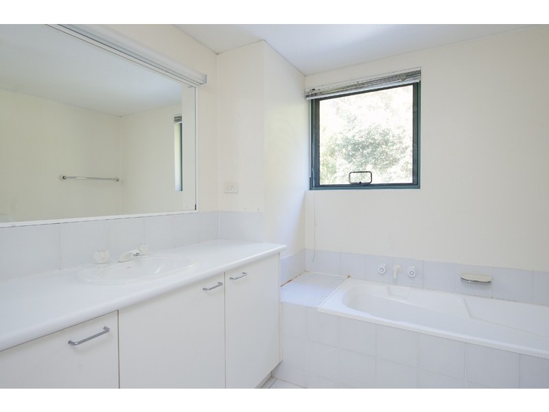 9 Domain Road, Currumbin QLD 4223