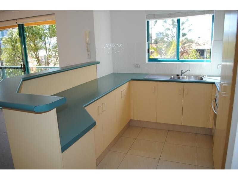 18/27 Dutton Street, Coolangatta QLD 4225