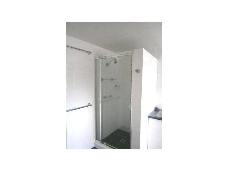 8/30 Lanham Street, Coolangatta QLD 4225