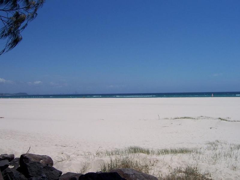 1/5 Tweed Street, Coolangatta QLD 4225