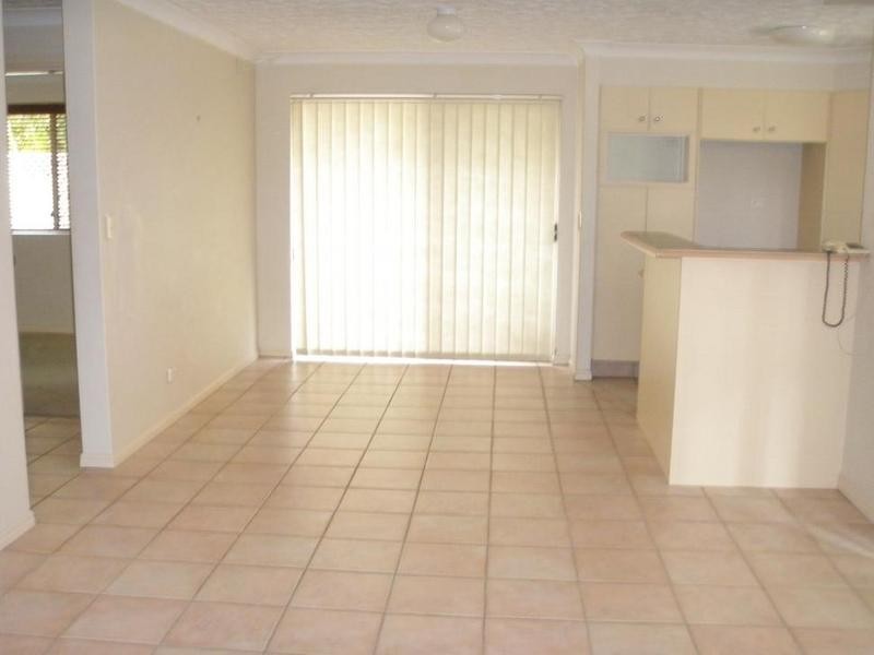 1/5 Tweed Street, Coolangatta QLD 4225