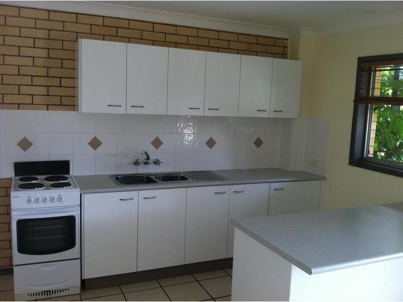 5/2 Station st, Tugun QLD 4224