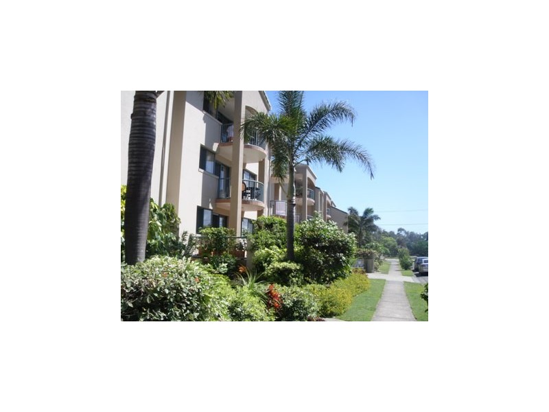 12/143 Golden Four Drive, Bilinga QLD 4225