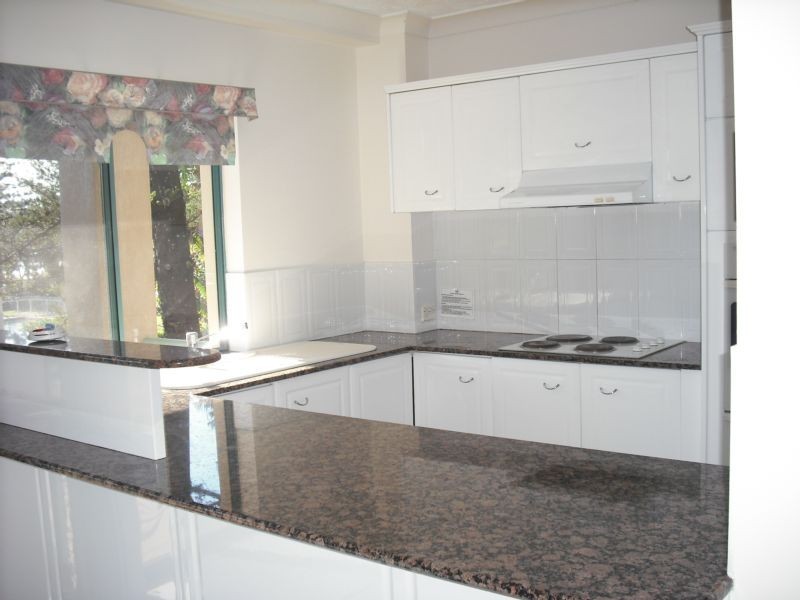12/143 Golden Four Drive, Bilinga QLD 4225