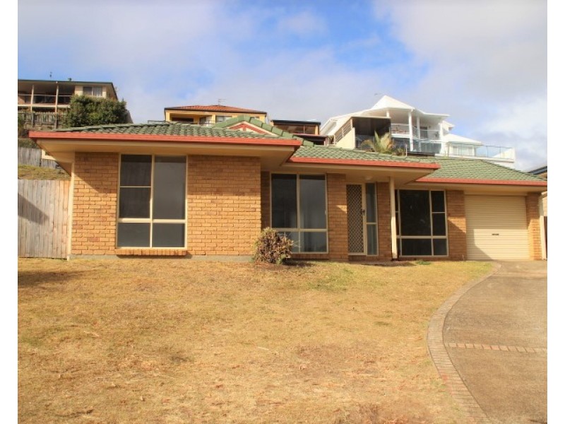27 Clonakilty Close, Banora Point NSW 2486