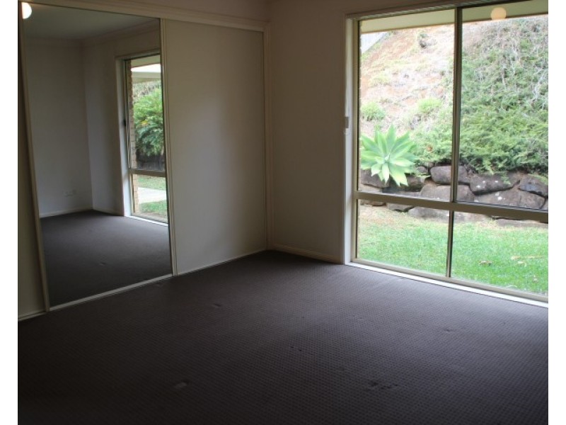 27 Clonakilty Close, Banora Point NSW 2486