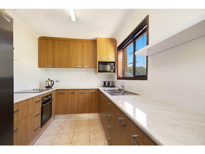 6/1 Tweed Street ‘Laroona’, Coolangatta QLD 4225