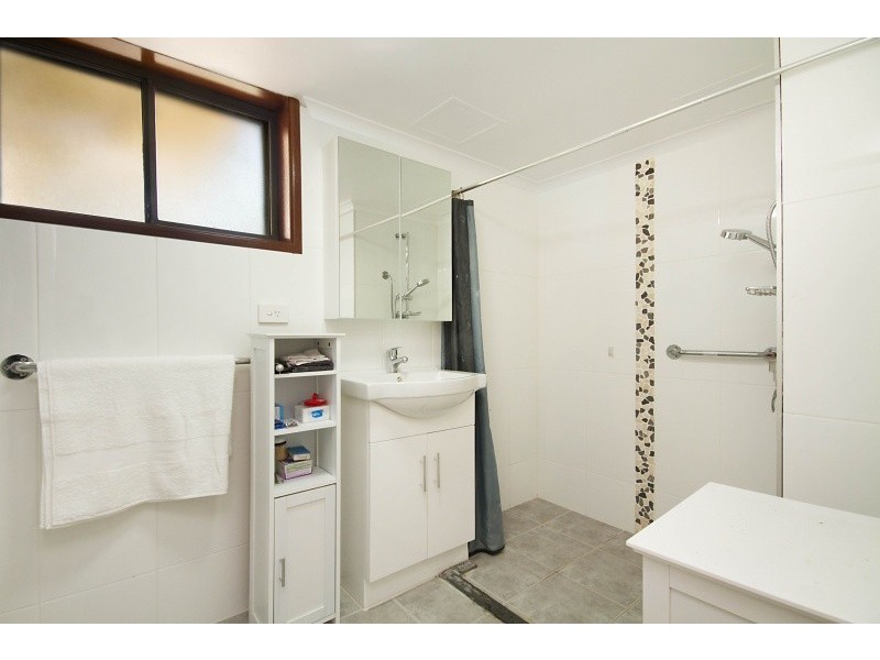 6/1 Tweed Street ‘Laroona’, Coolangatta QLD 4225
