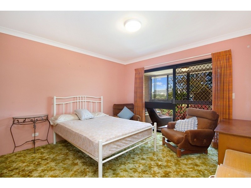 4/14 Warrawong Street, Coolangatta QLD 4225